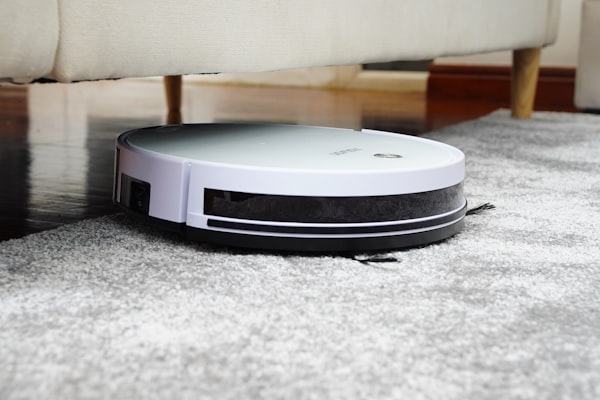 Dyson V8 Origin Cordless Stick Vacuum with Detachable Handheld